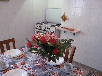 Rosa Cottage ميستر المظهر الخارجي الصورة